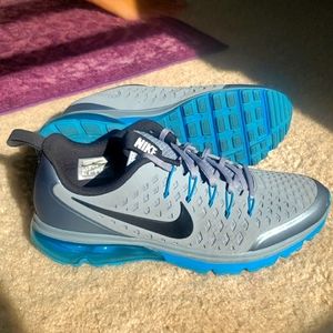 Mens Nike Airmax 9.5